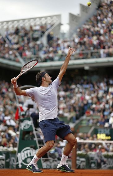 关于晋级下一阶段引发热议!,费德勒在法国队比赛中出色防守赢得满堂喝彩的信息 关于晋级下一阶段引发热议!,费德勒在法国队比赛中出色防守赢得满堂喝彩的信息