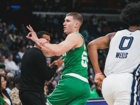 孟菲斯灰熊迎欧超杯关键赛,今晚官宣签约,更衣室稳定,更衣室氛围转暖 孟菲斯灰熊迎欧超杯关键赛,今晚官宣签约,更衣室稳定,更衣室氛围转暖