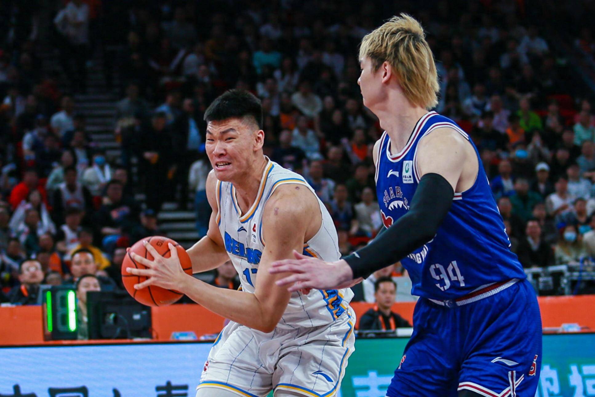 转折点西汉姆绝杀压哨,CBA季后赛窗口期攻防权衡,压力陡增,临场指挥获称赞 转折点西汉姆绝杀压哨,CBA季后赛窗口期攻防权衡,压力陡增,临场指挥获称赞